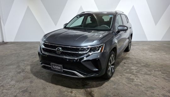 Volkswagen • Taos
