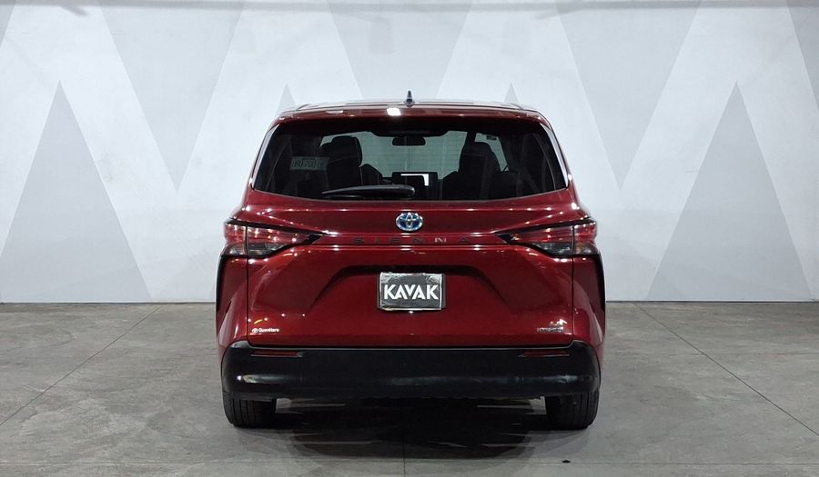 Toyota Sienna 2.5 HEV LE AUTO Minivan 2022