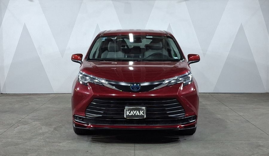 Toyota Sienna 2.5 HEV LE AUTO Minivan 2022