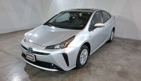 Toyota • Prius
