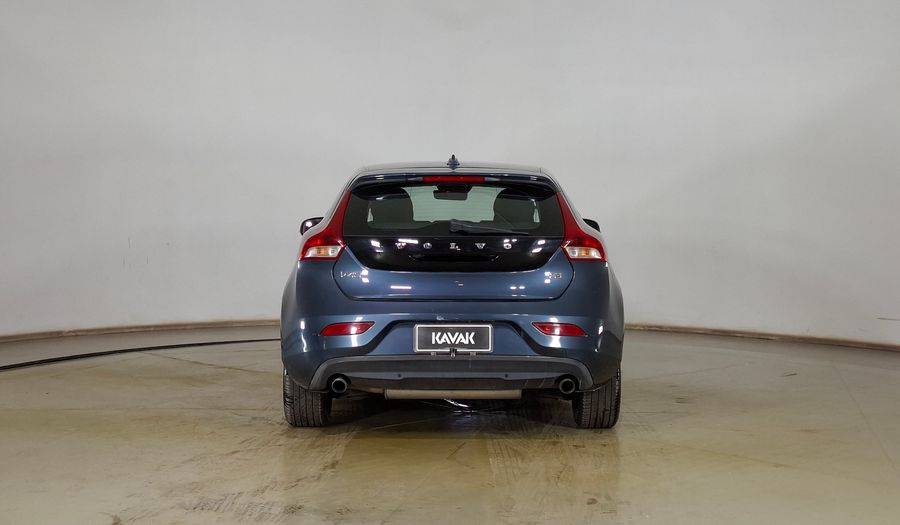 Volvo V40 2.0 T3 COMFORT Hatchback 2017