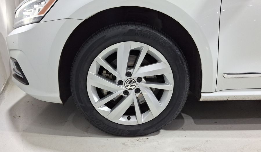 Volkswagen Passat 2.5 HIGHLINE AUTO Sedan 2018