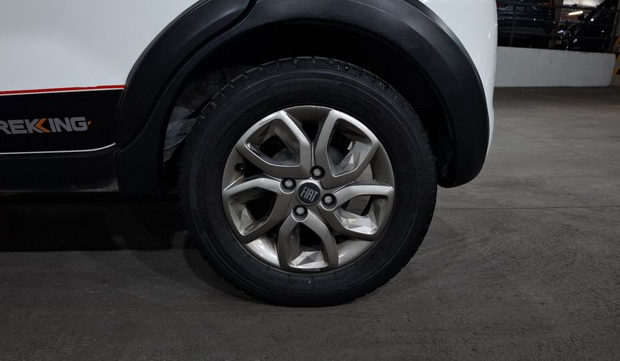 Fiat Mobi 1.0 TREKKING Hatchback 2021