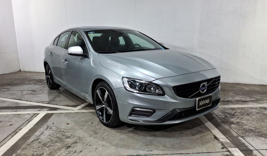 Volvo S60 2.0 R-DESIGN T5 AUTO Sedan 2017