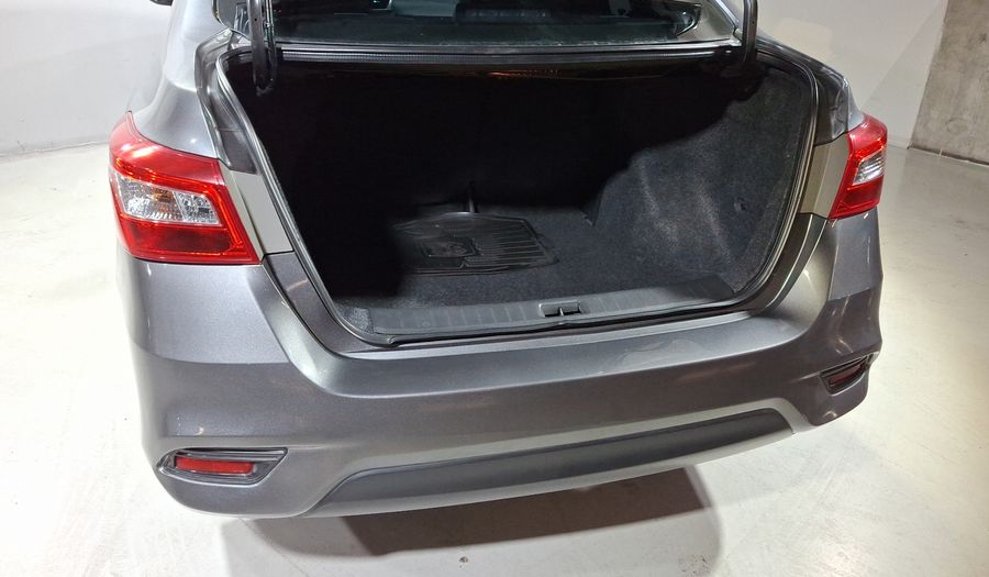 Nissan Sentra 1.8 EXCLUSIVE NAVI CVT Sedan 2017