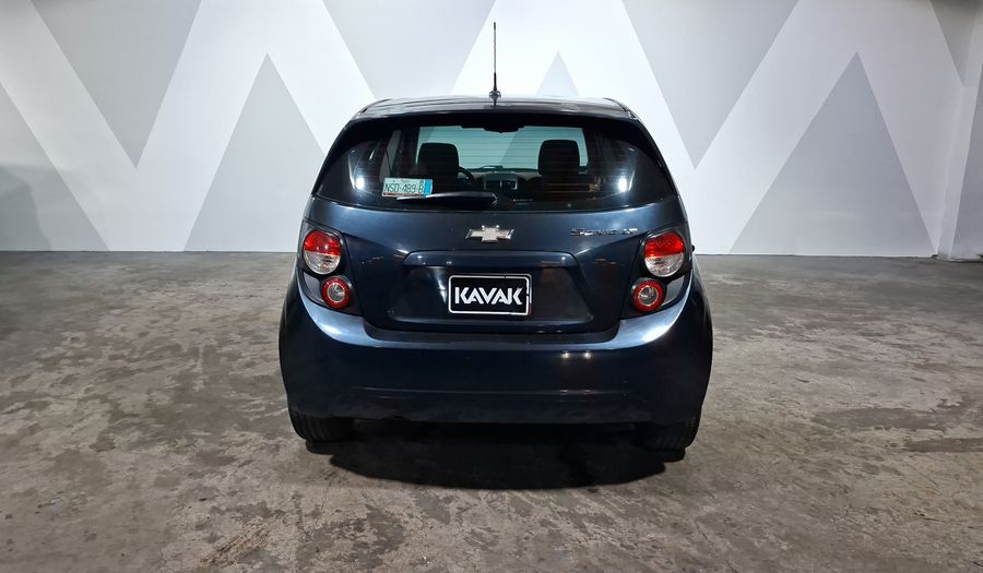 Chevrolet Sonic 1.6 MT J LT Hatchback 2016