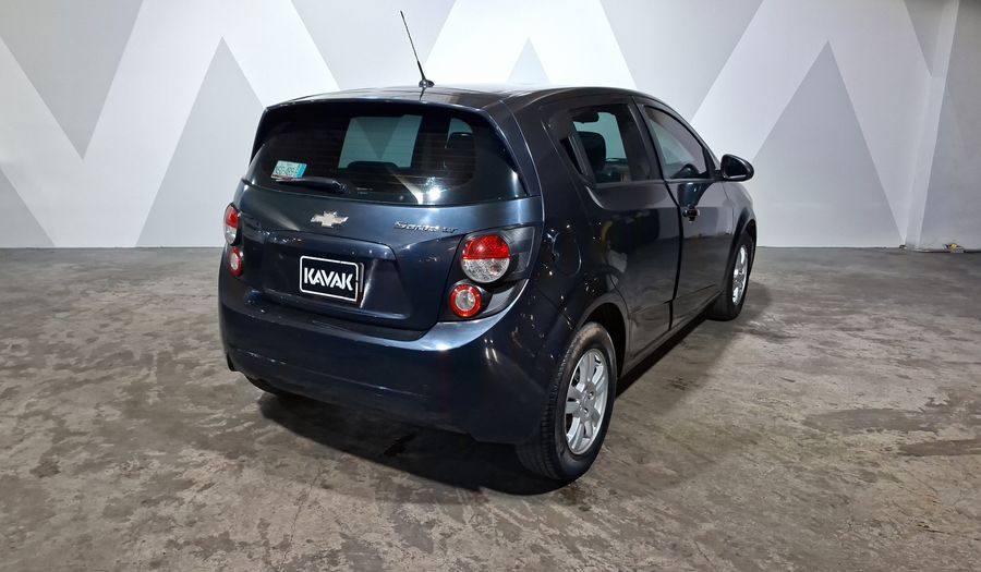 Chevrolet Sonic 1.6 MT J LT Hatchback 2016