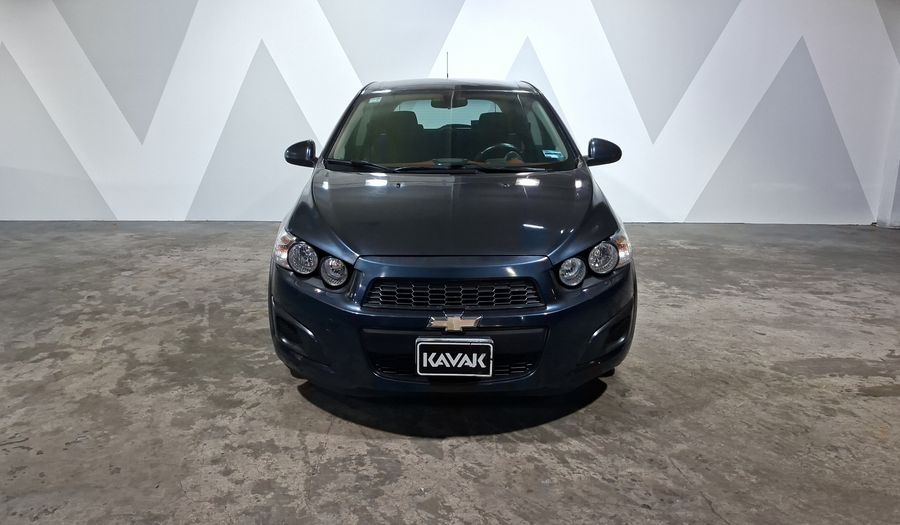 Chevrolet Sonic 1.6 MT J LT Hatchback 2016