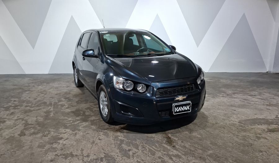 Chevrolet Sonic 1.6 MT J LT Hatchback 2016