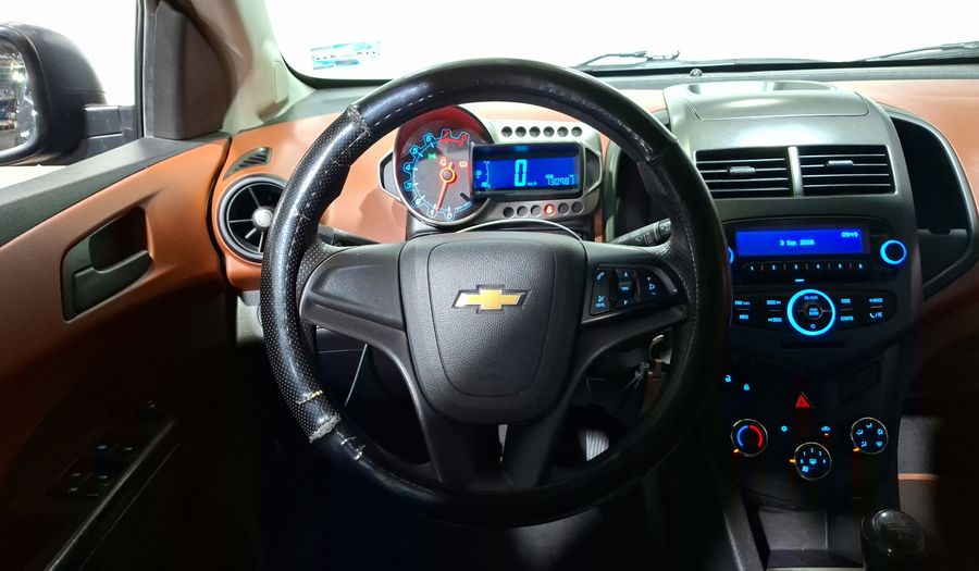 Chevrolet Sonic 1.6 MT J LT Hatchback 2016