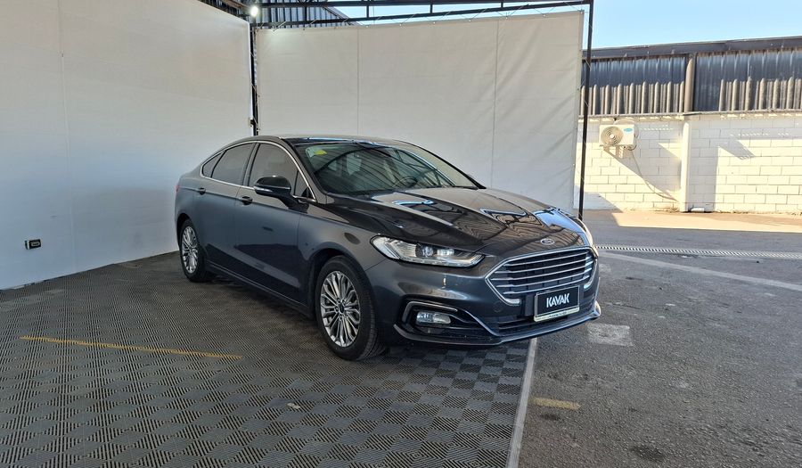 Ford Mondeo 2.0 TITANIUM HYBRID AUTO Sedan 2021