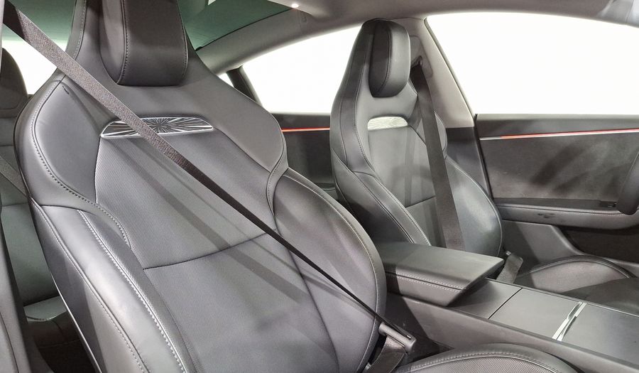Tesla Model 3 BEV PERFORMANCE AUTO 4WD Sedan 2025