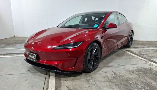 Tesla • Model 3
