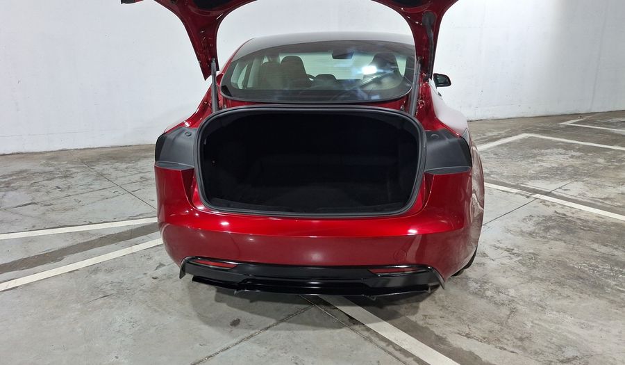 Tesla Model 3 BEV PERFORMANCE AUTO 4WD Sedan 2025