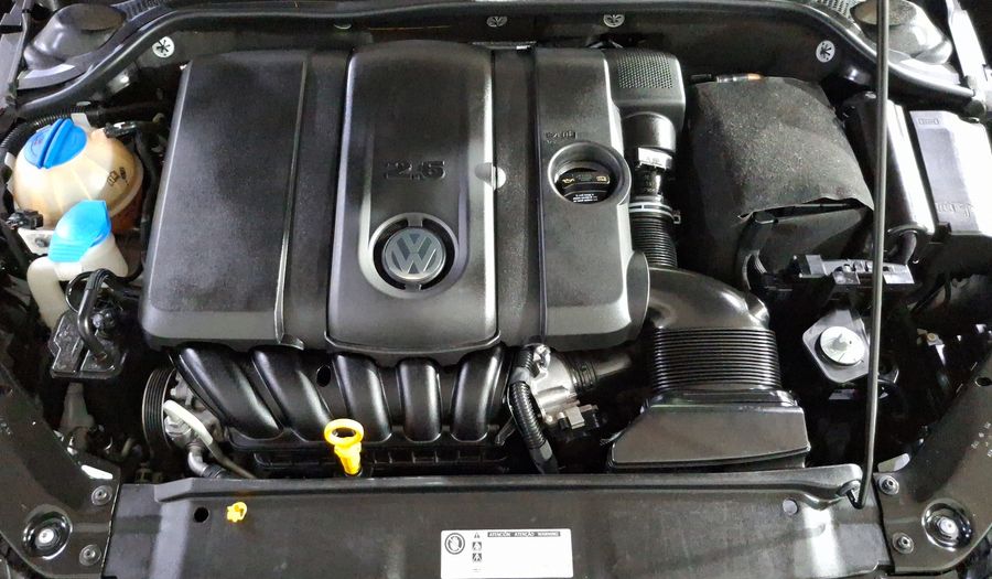 Volkswagen Jetta 2.5 TRENDLINE TIP. Sedan 2017