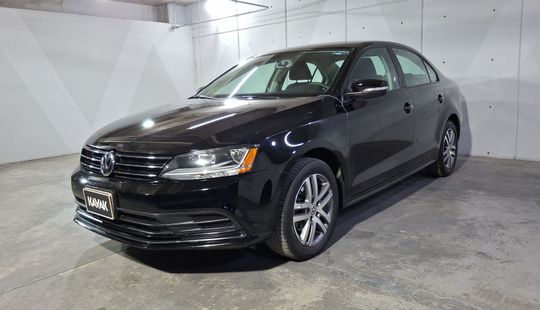Volkswagen • Jetta