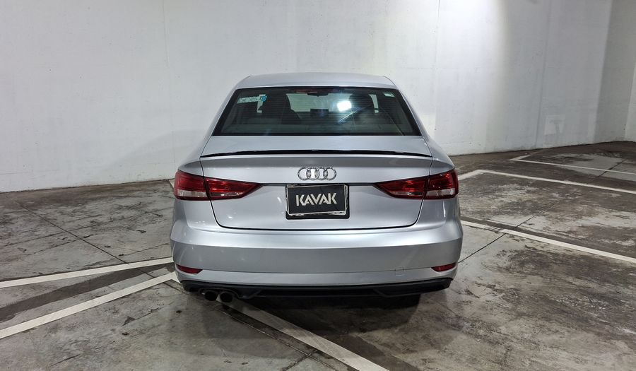 Audi A3 1.4 TFSI DYNAMIC Sedan 2017