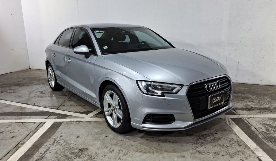 Audi A3 1.4 TFSI DYNAMIC Sedan 2017