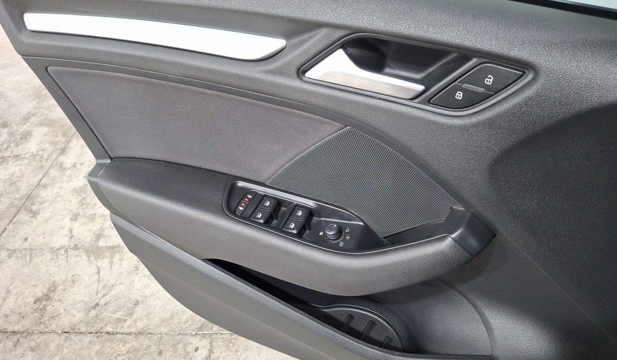 Audi A3 1.4 TFSI DYNAMIC Sedan 2017