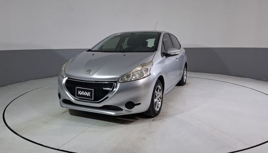 Peugeot • 208