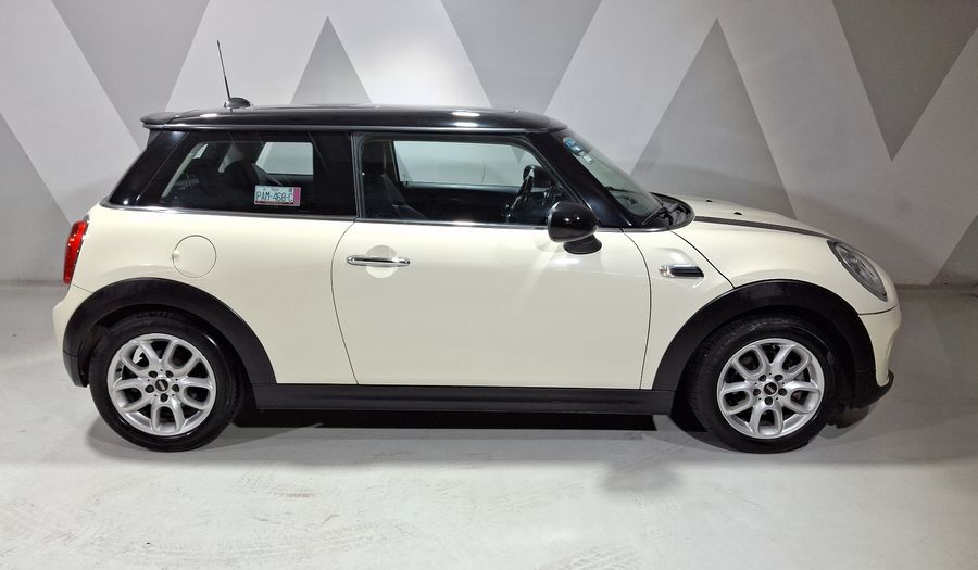 Mini Cooper 1.5 COOPER CHILI Hatchback 2016