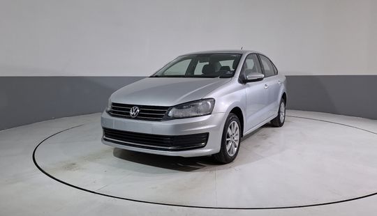 Volkswagen • Vento