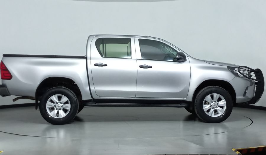 Toyota Hilux 2.7 DOBLE CABINA SR (D-CAB MID) Pickup 2020