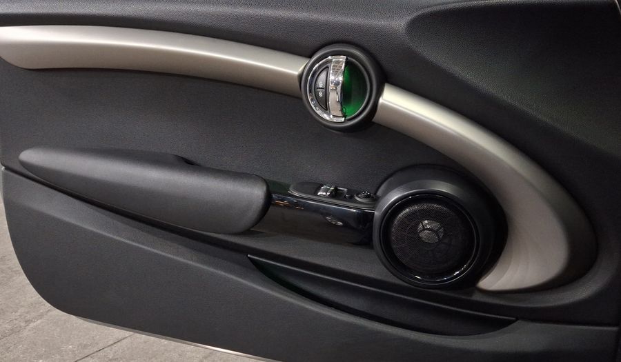 Mini Cooper 1.5 COOPER PEPPER AT Hatchback 2015