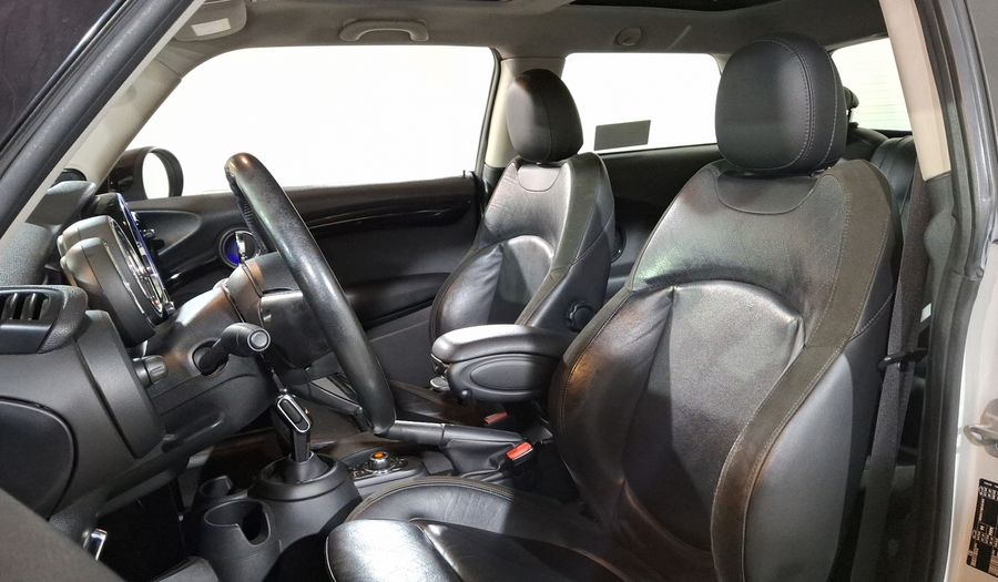 Mini Cooper 1.5 COOPER PEPPER DCT Hatchback 2020