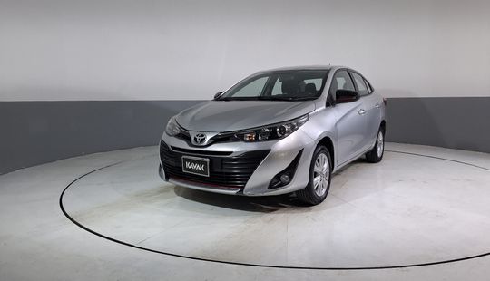 Toyota • Yaris