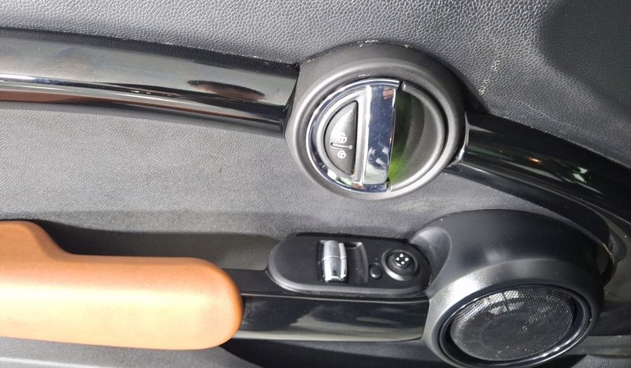 Mini Cooper 1.5 COOPER PEPPER DCT Hatchback 2021