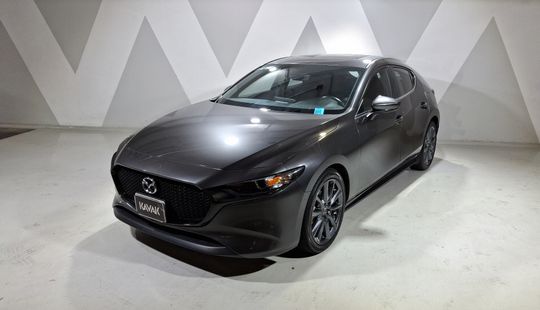 Mazda • Mazda 3