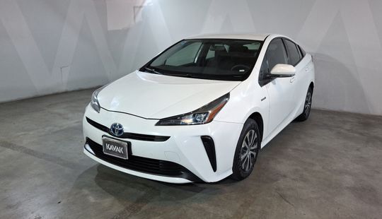 Toyota • Prius