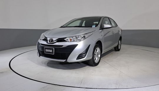 Toyota • Yaris