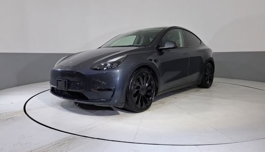 Tesla • Model Y