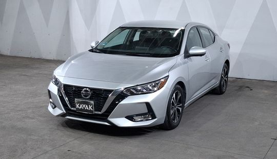 Nissan • Sentra