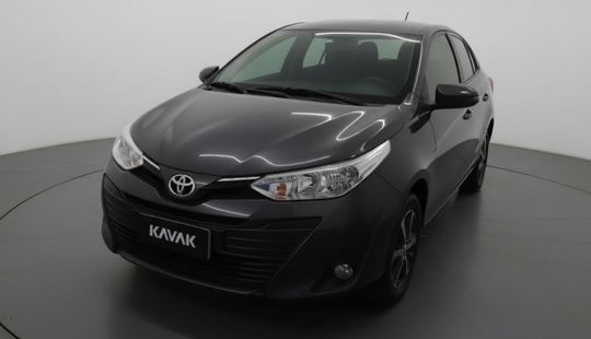 Toyota • Yaris