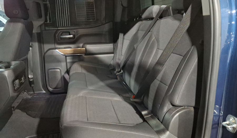 Chevrolet Cheyenne 5.3 CHEYENNE RST CREW CAB B 4WD Pickup 2021