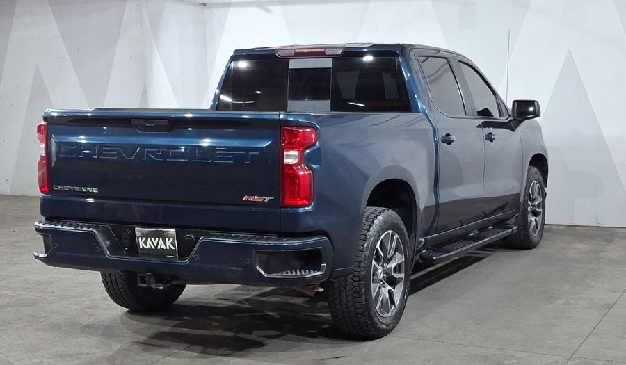Chevrolet Cheyenne 5.3 CHEYENNE RST CREW CAB B 4WD Pickup 2021