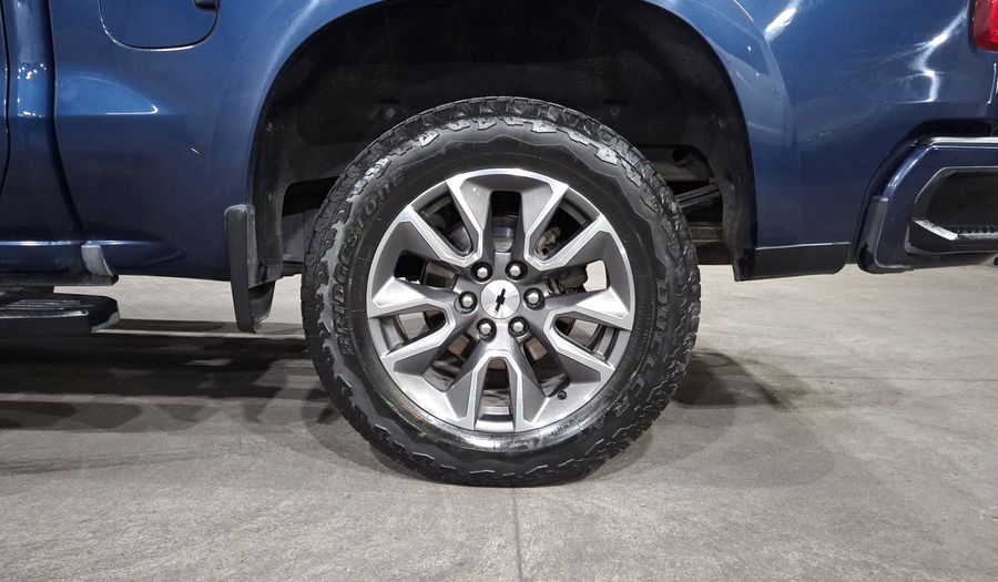 Chevrolet Cheyenne 5.3 CHEYENNE RST CREW CAB B 4WD Pickup 2021