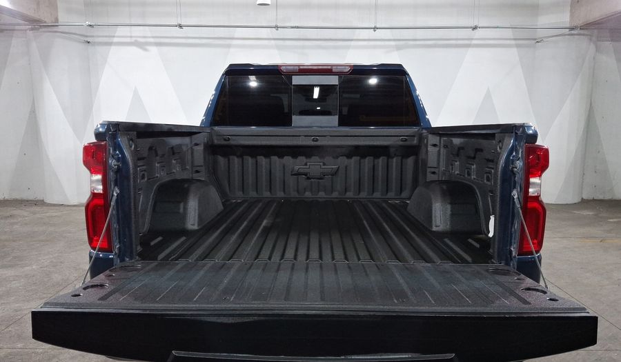 Chevrolet Cheyenne 5.3 CHEYENNE RST CREW CAB B 4WD Pickup 2021