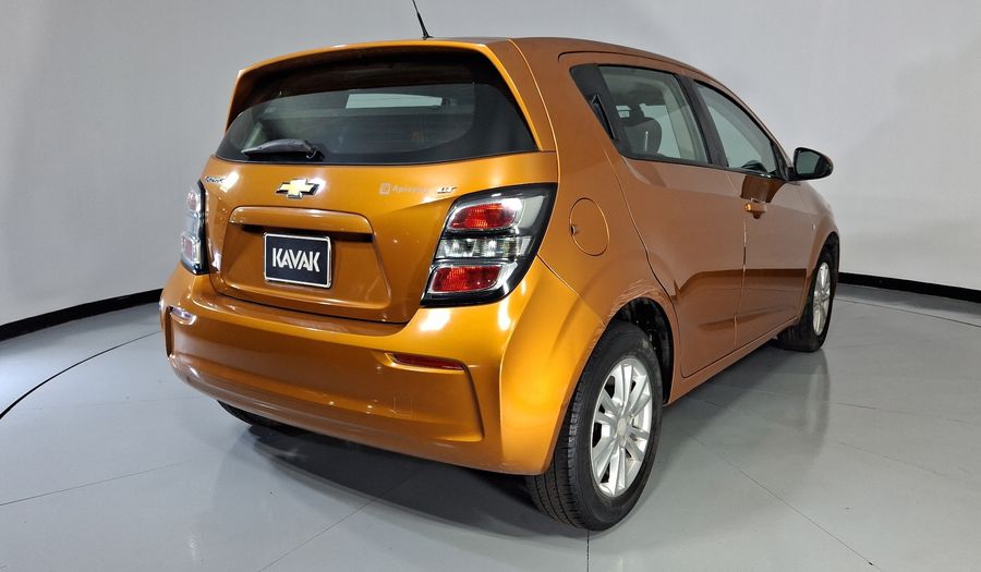 Chevrolet Sonic 1.6 MT J LT Hatchback 2017
