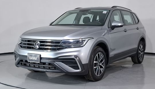 Volkswagen • Tiguan