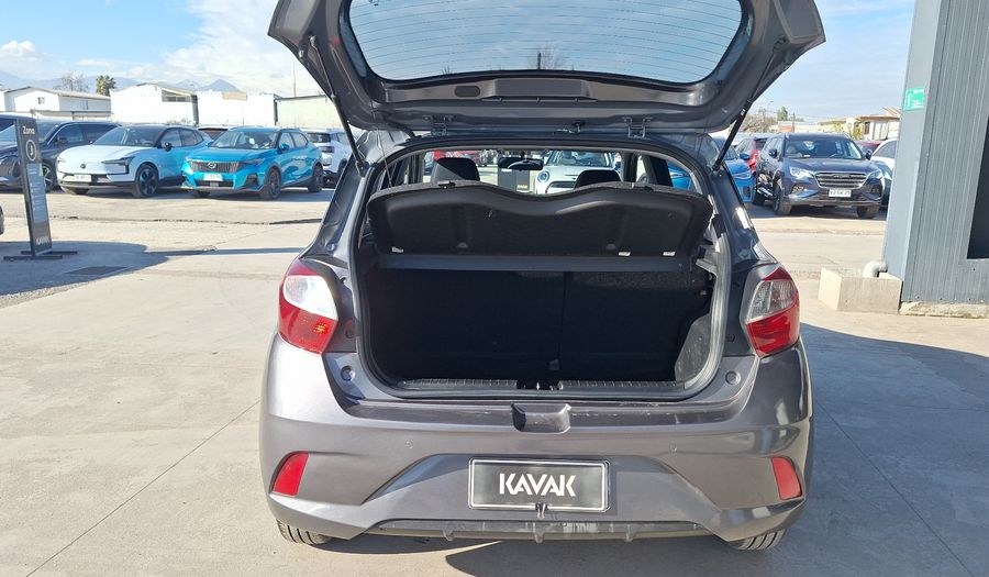 Hyundai Grand I10 1.2 PLUS Hatchback 2023