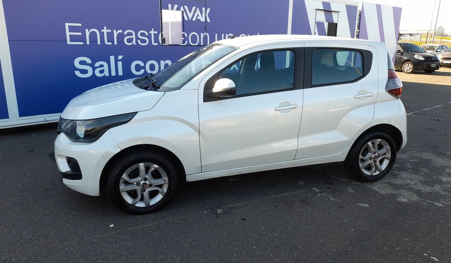 Fiat Mobi 1.0 EASY Hatchback 2017