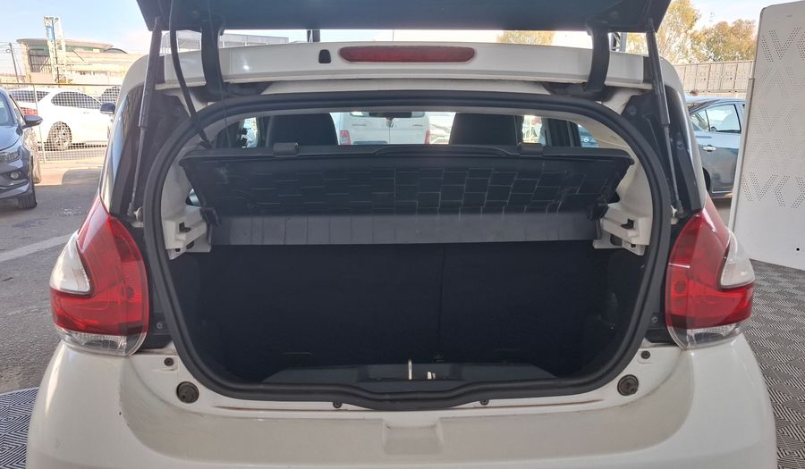 Fiat Mobi 1.0 EASY Hatchback 2017
