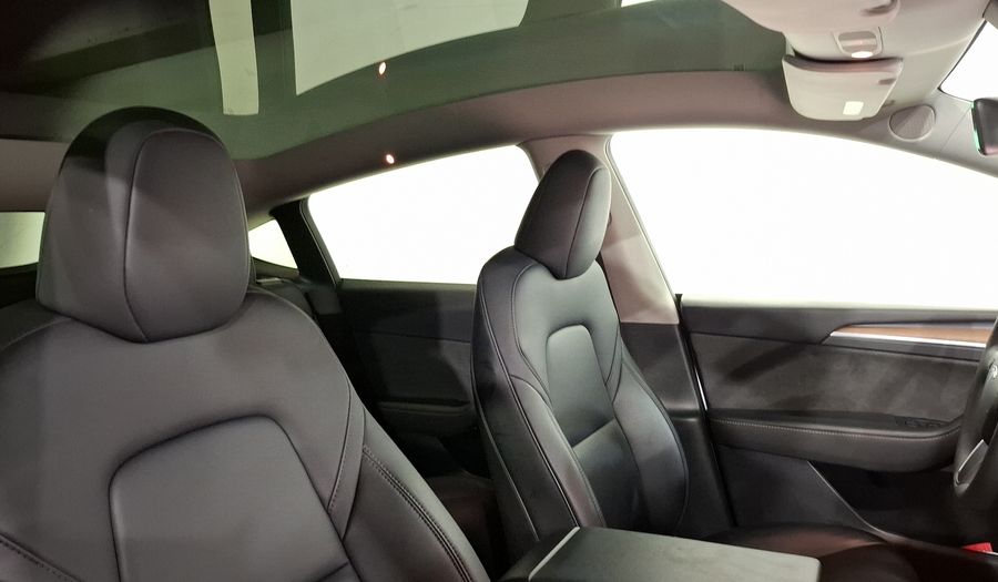 Tesla Model Y BEV LONG RANGE AUTO 4WD Suv 2024