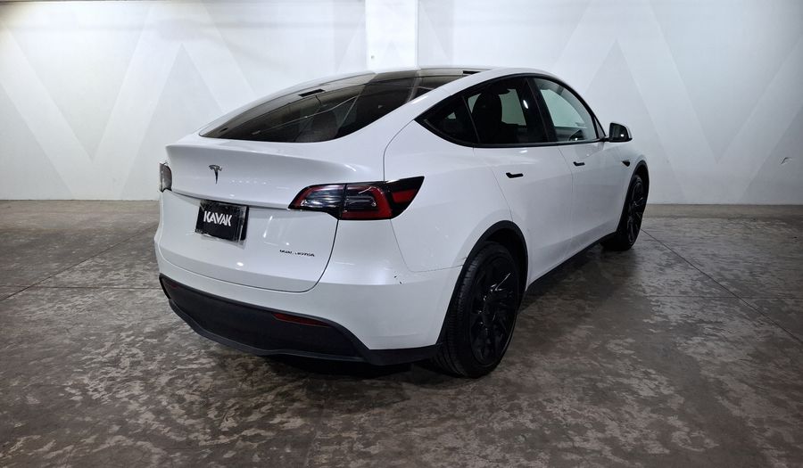 Tesla Model Y BEV LONG RANGE AUTO 4WD Suv 2024
