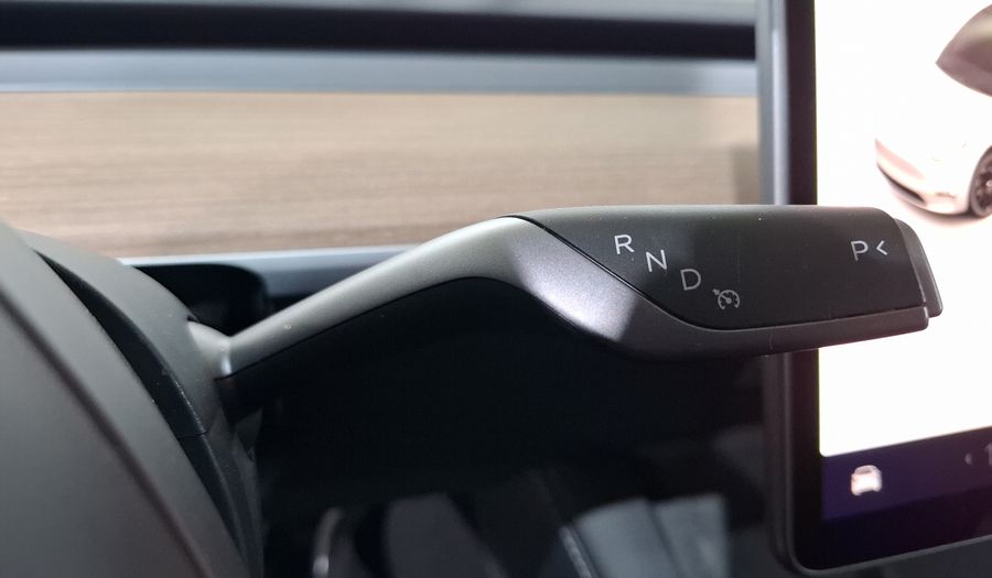 Tesla Model Y BEV LONG RANGE AUTO 4WD Suv 2024