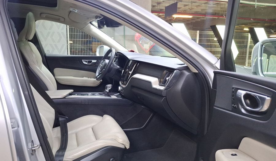 Volvo Xc60 2.0 INSCRIPTION T6 AUTO AWD Suv 2019